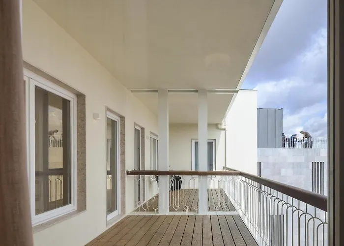 Serviced - Principe Real Apartman